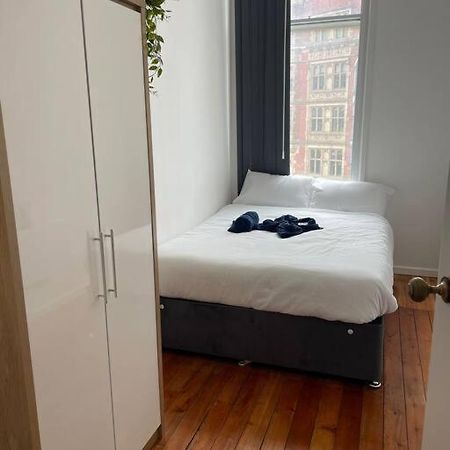 Spacious Flat For 6 City Center Gs305 Sheffield Exteriör bild